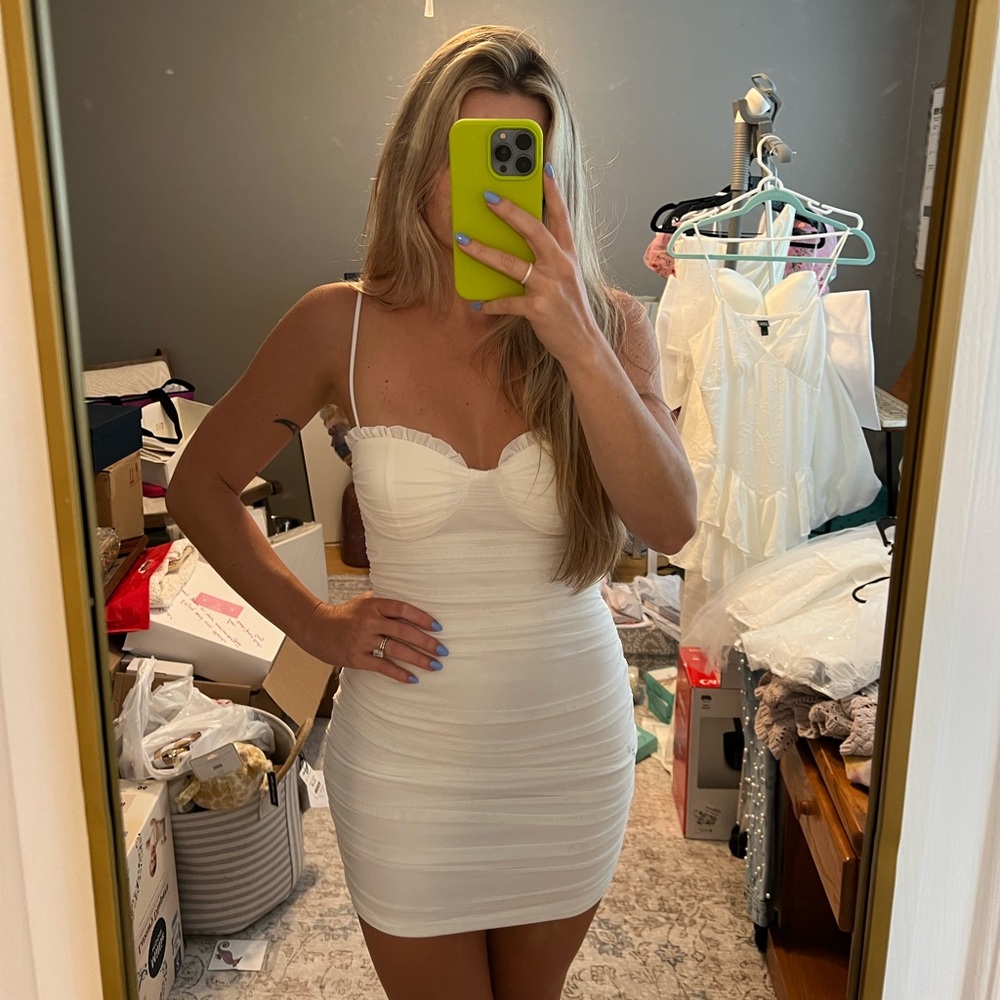 Windsor SZ small white dress